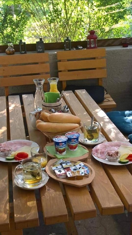 Penzion U Kostela Mlaka Luaran gambar